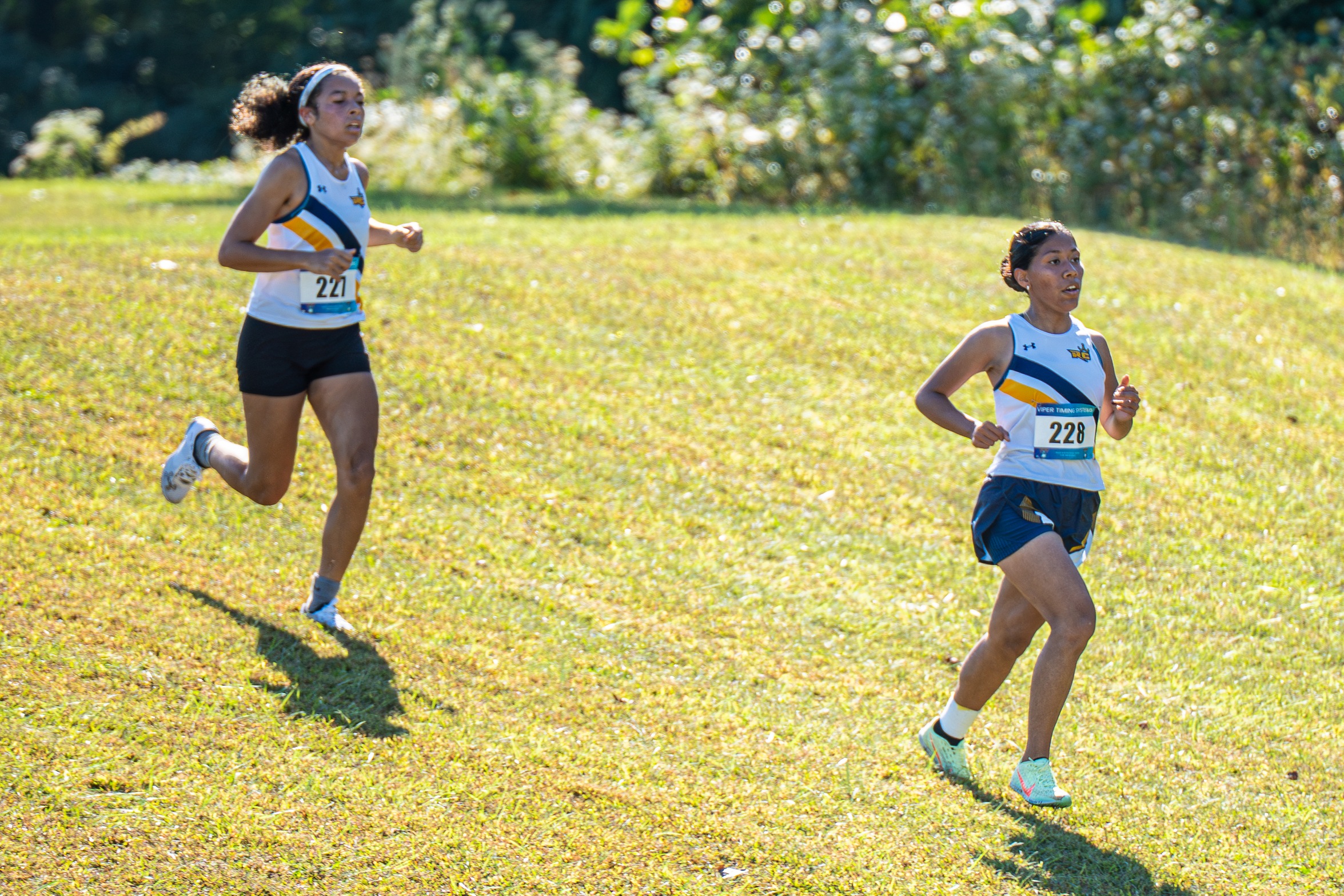 Bishop, Cardoso finish in Top 10 at Jersey Blues Invitational