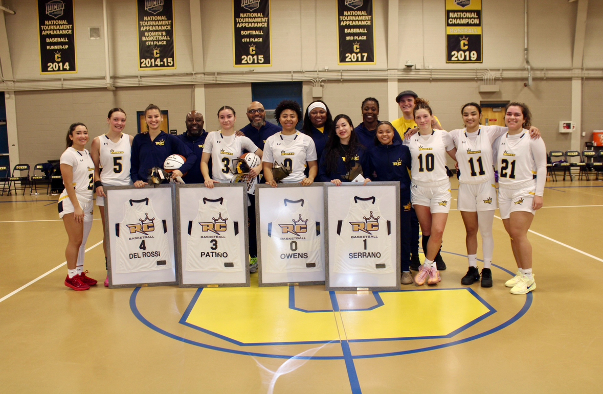 Womens Basketball wins on Sophomore Day